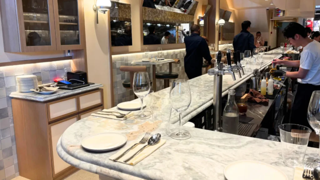 Scarpetta Interior Photo